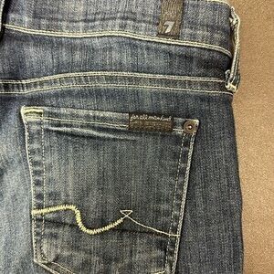 521.  Seven for all mankind blue women’s Josefina crop skinny boyfriend size 24